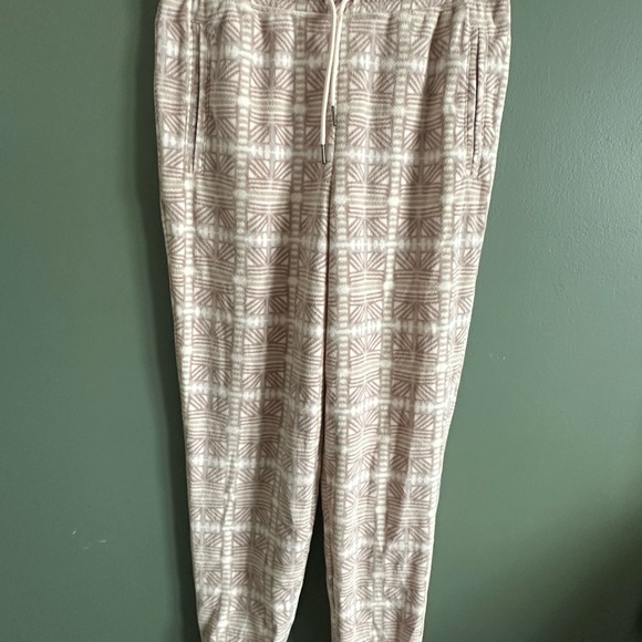 Patagonia Other - Men's/womens Tan Patterned Pants Patagonia
